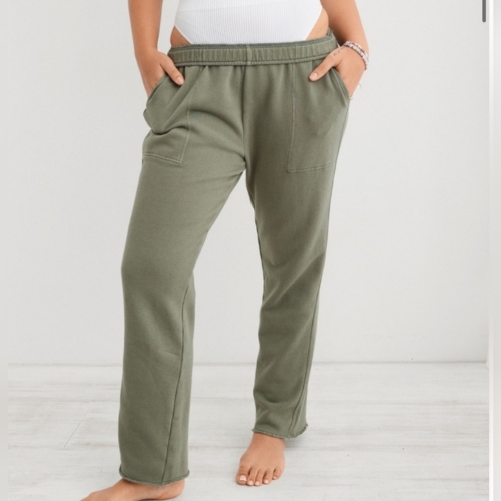 NWT Aerie Slouchy Fleece Sweatpants